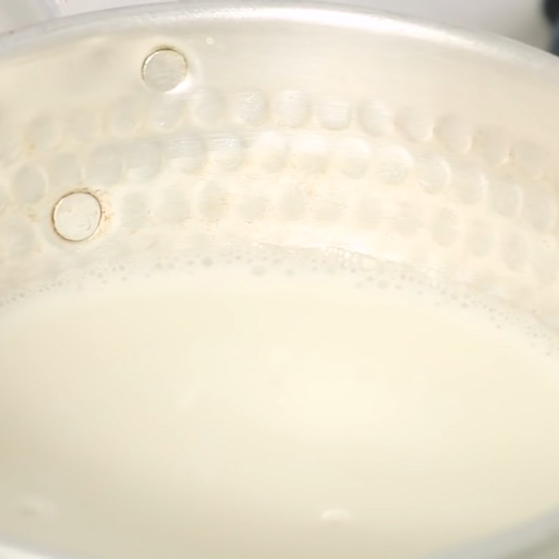 Bước 3 Nấu nước cốt dừa Kem xôi dừa Thái Lan
