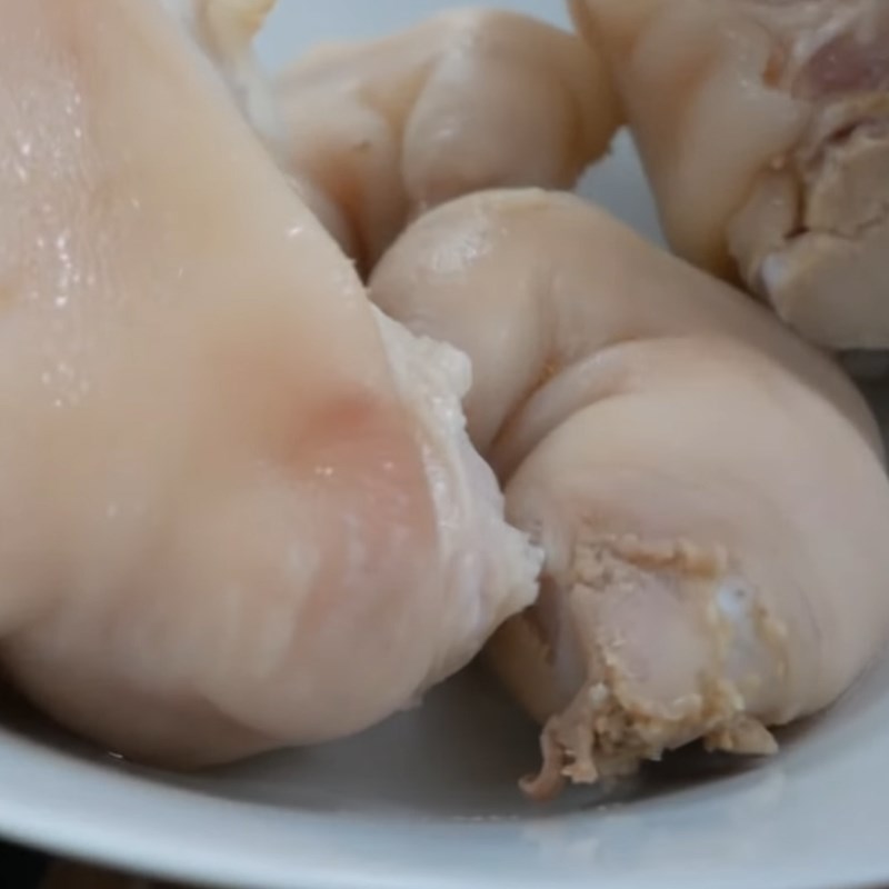 Bước 3 Nấu nước dùng Bún riêu cua bằng cua hộp