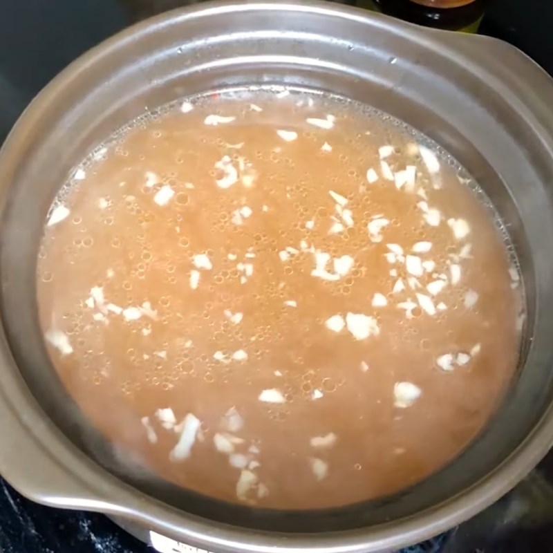 Bước 4 Nấu nước dùng Bò nhúng me