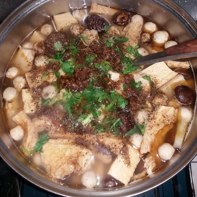 Bước 2 Nấu nước dùng Bánh canh nấm chay