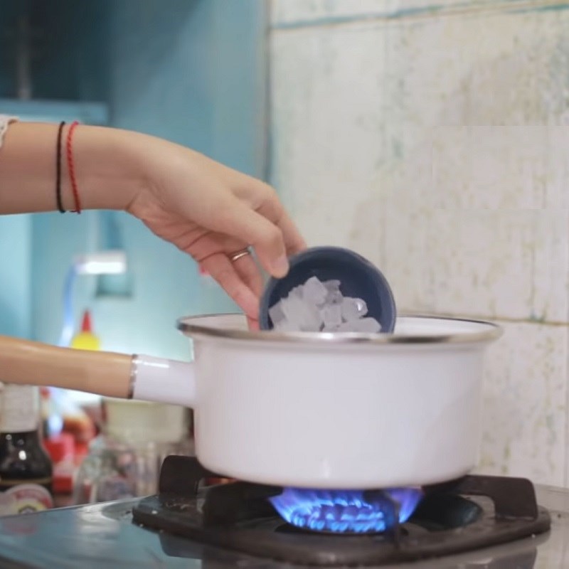 Bước 6 Nấu nước đường phèn Bánh trôi nước trà xanh nhân mè đen