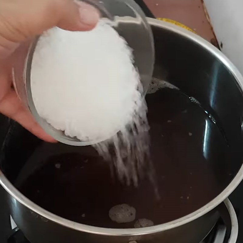 Bước 4 Nấu nước mắm Nước mắm chay từ nấm
