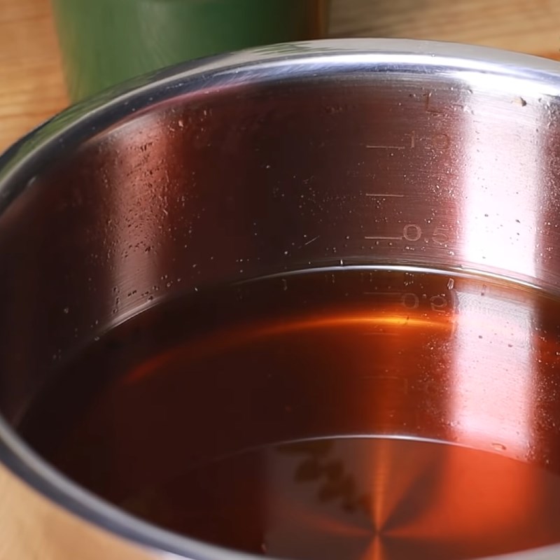 Bước 3 Nấu nước mắm chay Nước mắm chay từ dứa và nước Soda