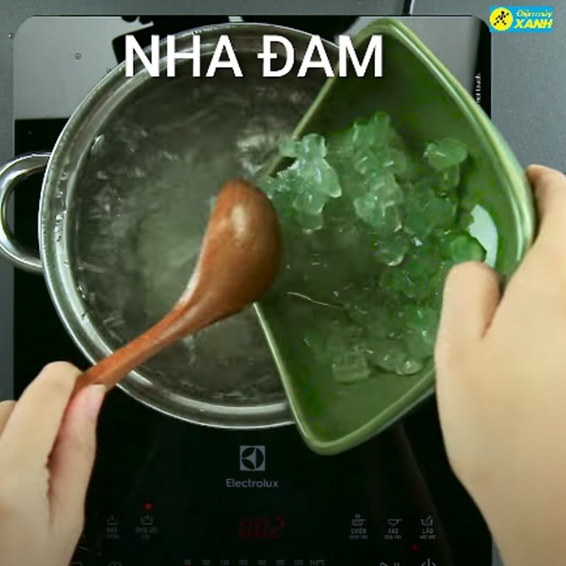 Bước 2 Nấu nước nha đam Nha đam đường phèn