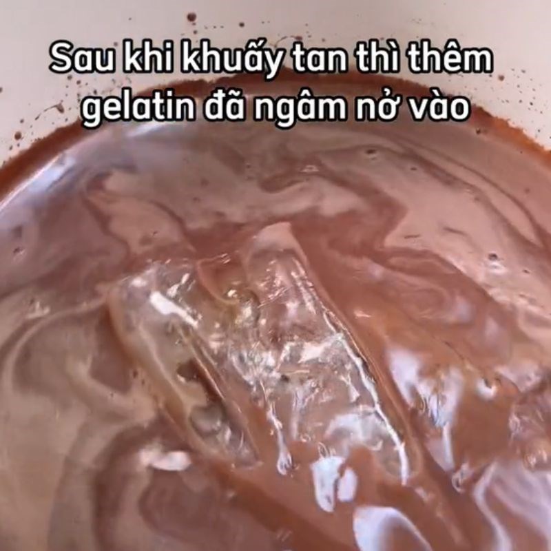 Bước 1 Nấu pudding Pudding socola (Công thức được chia sẻ từ Tiktok vào bếp cùng Cách Nấu Ngon)