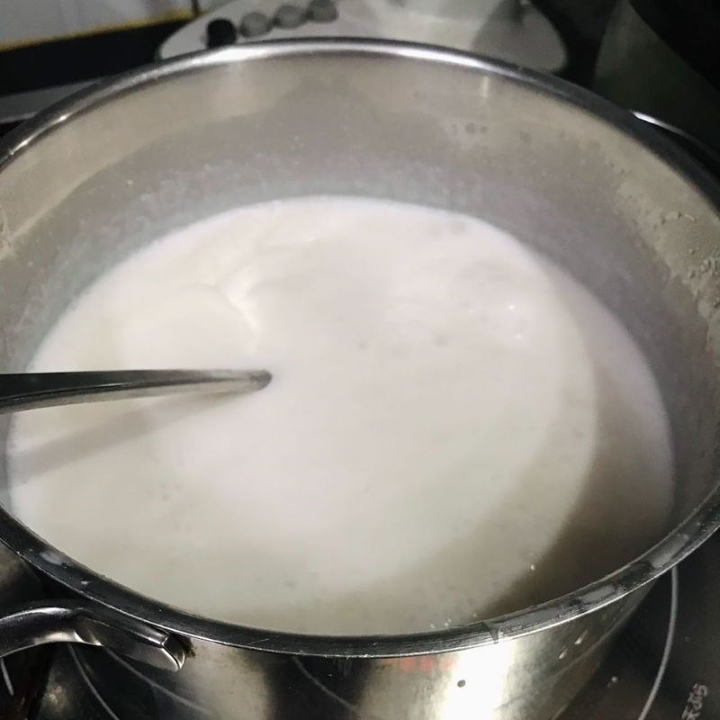 Bước 3 Nấu rau câu nước cốt dừa Rau câu lá dứa nước cốt dừa (công thức được chia sẻ từ người dùng)