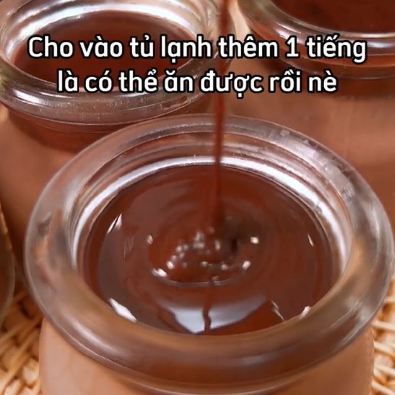Bước 2 Nấu socola Pudding socola (Công thức được chia sẻ từ Tiktok vào bếp cùng Cách Nấu Ngon)