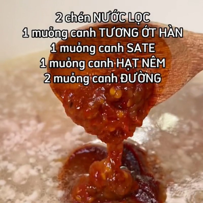 Bước 1 Nấu sốt cay Miến xào thịt băm (Công thức được chia sẻ từ Tiktok Cách Nấu Ngon cùng Cách Nấu Ngon)