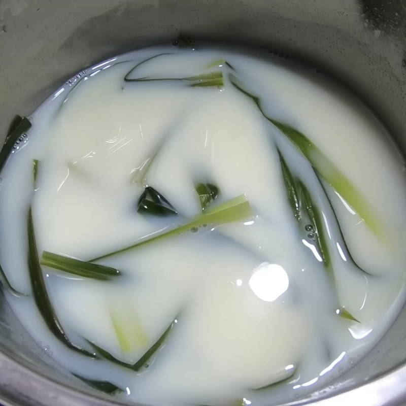Bước 3 Nấu sữa Sữa hạt sen thuần túy