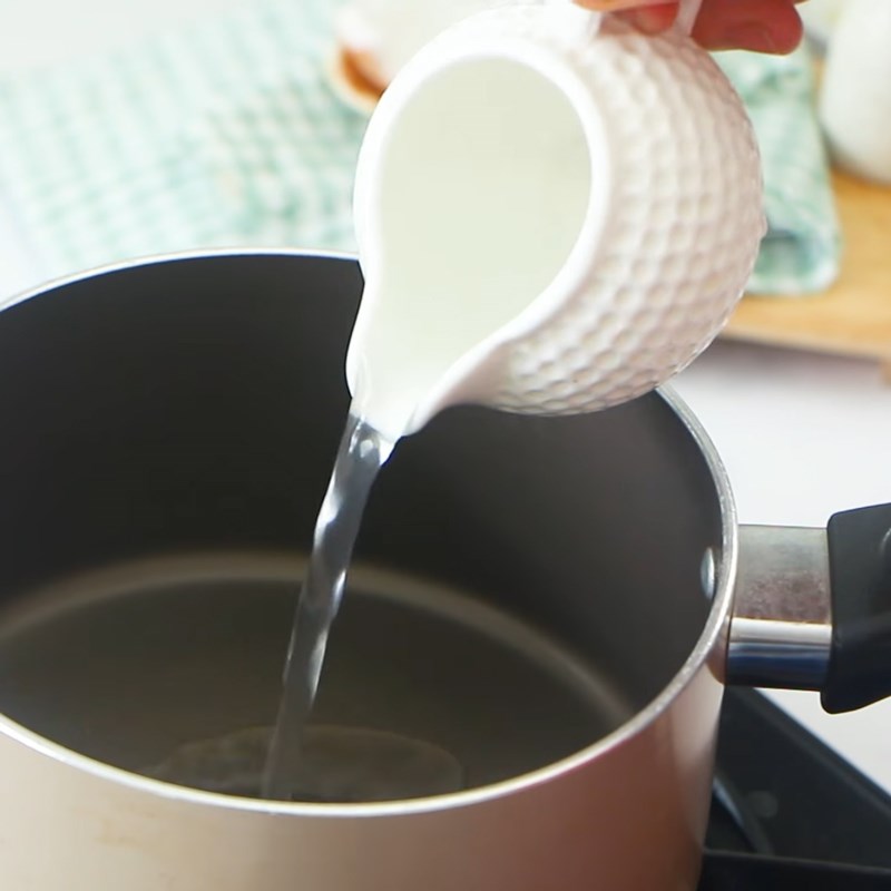 Bước 2 Nấu sữa dừa Sinh tố rau má đậu xanh sữa dừa