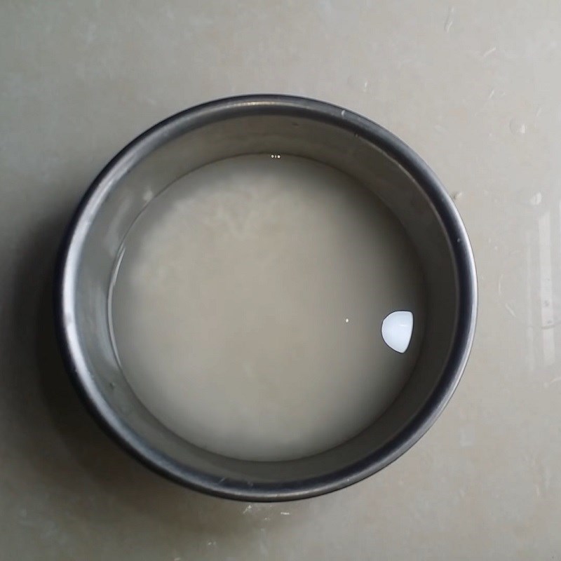 Bước 1 Ngâm gạo Cháo trắng bằng nồi cơm điện