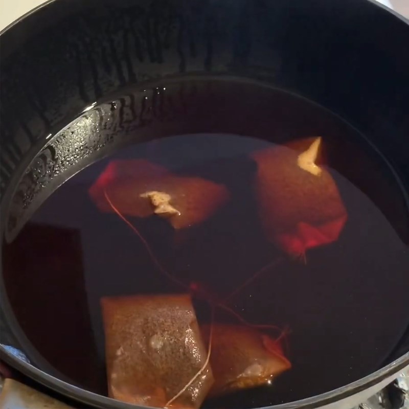 Bước 1 Ngâm, ủ trà Trà sữa kem phô mai tiramisu
