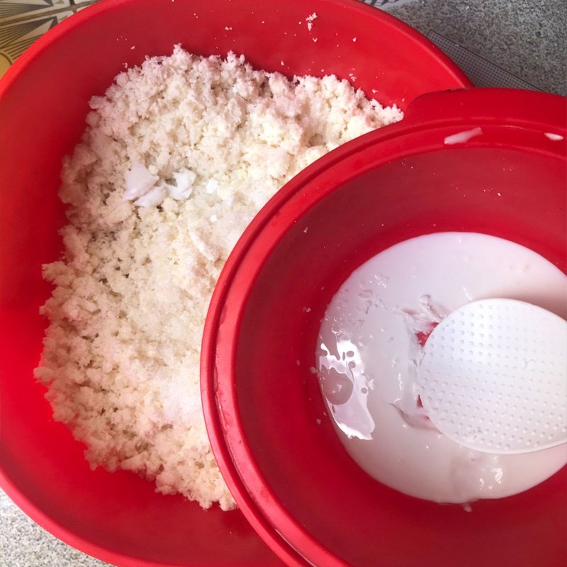 Bước 2 Nhồi khoai Chè khoai mì viên