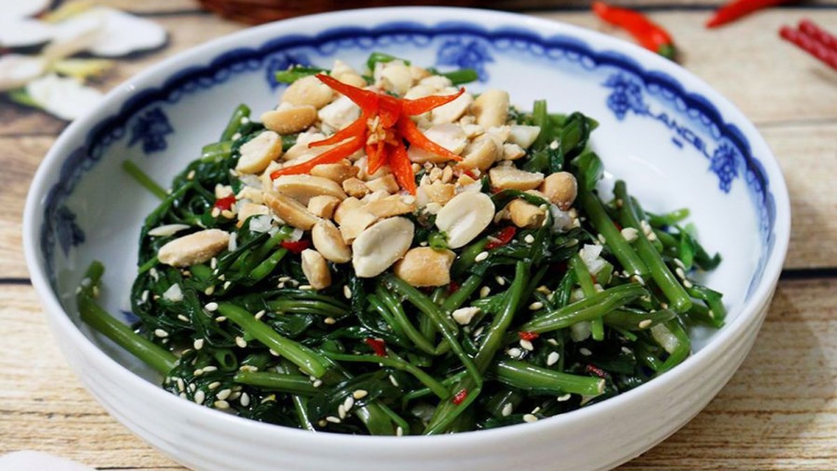 Nộm rau muống đậu phộng