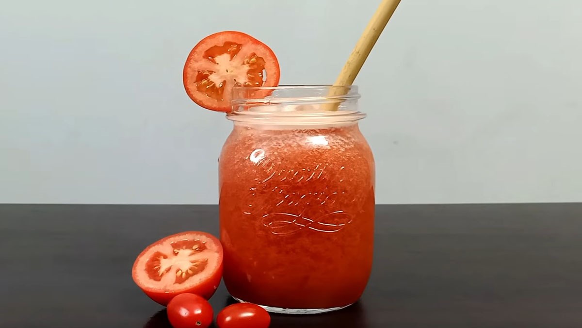 Nước ép cà chua chín