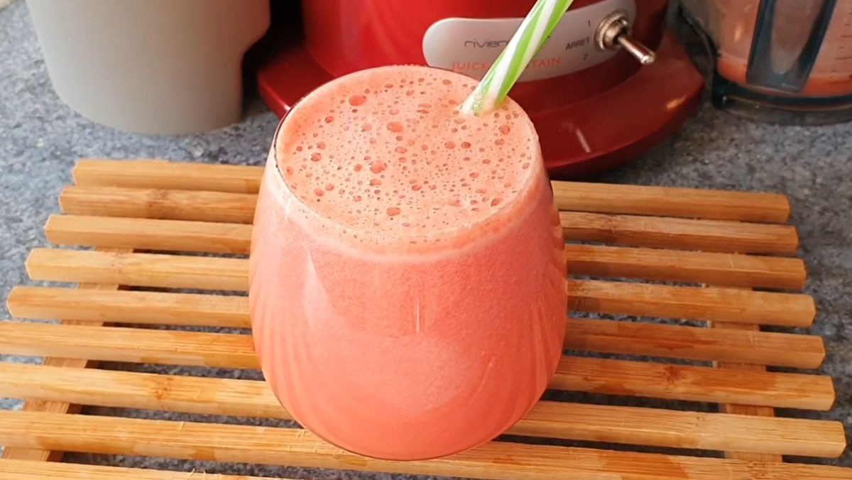Nước ép cà chua sống