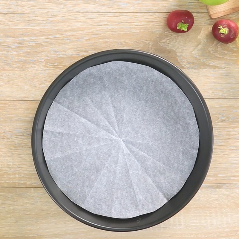 Bước 3 Nướng cá hồi Salad cá hồi sốt sữa chua