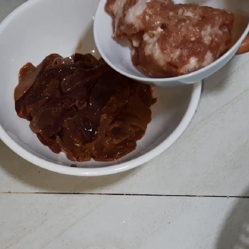 Bước 2 Ướp gan gà với thịt Pate gan gà hấp (công thức được chia sẻ từ người dùng)