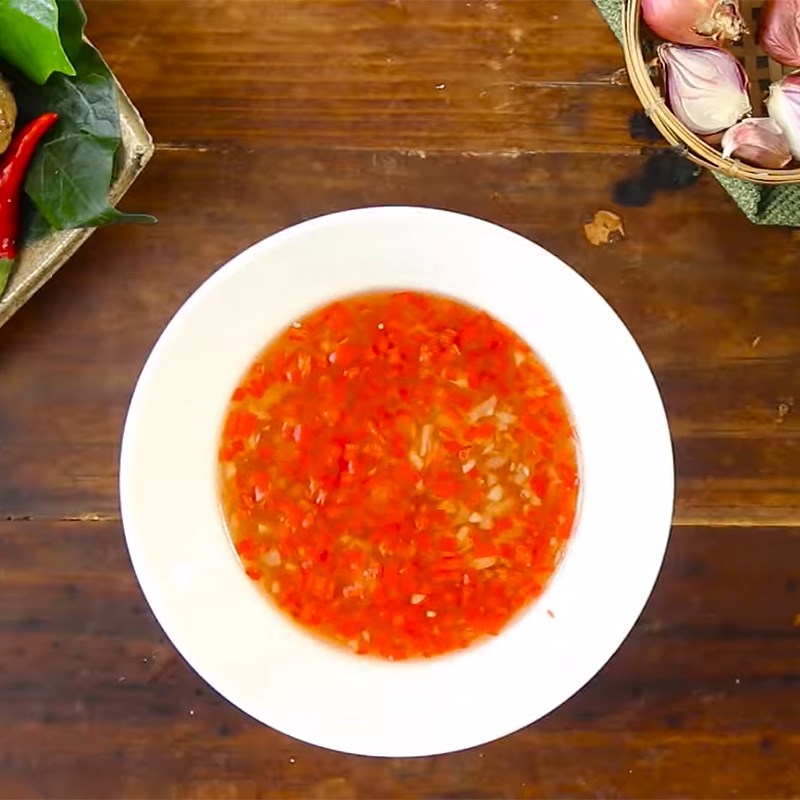 Bước 3 Pha chế nước mắm Chả cá nướng nghệ