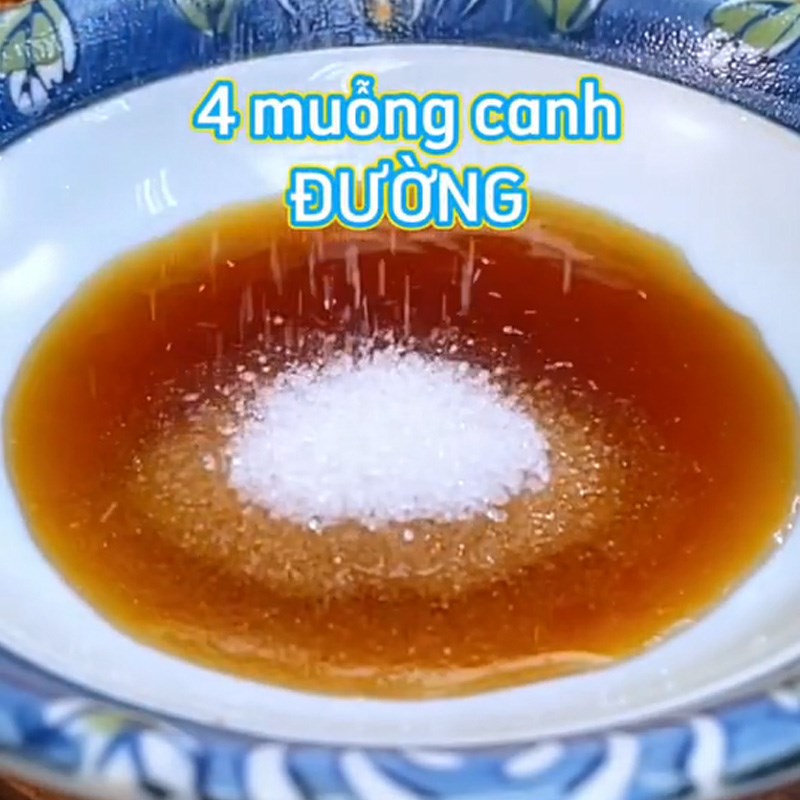 Bước 2 Pha nước sốt Cá cơm rim mắm tỏi (Công thức được chia sẻ từ TikTok Cách Nấu Ngon cùng Cách Nấu Ngon)
