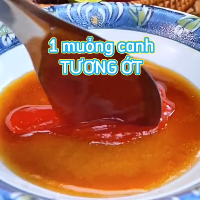 Bước 2 Pha nước sốt Cá cơm rim mắm tỏi (Công thức được chia sẻ từ TikTok Cách Nấu Ngon cùng Cách Nấu Ngon)