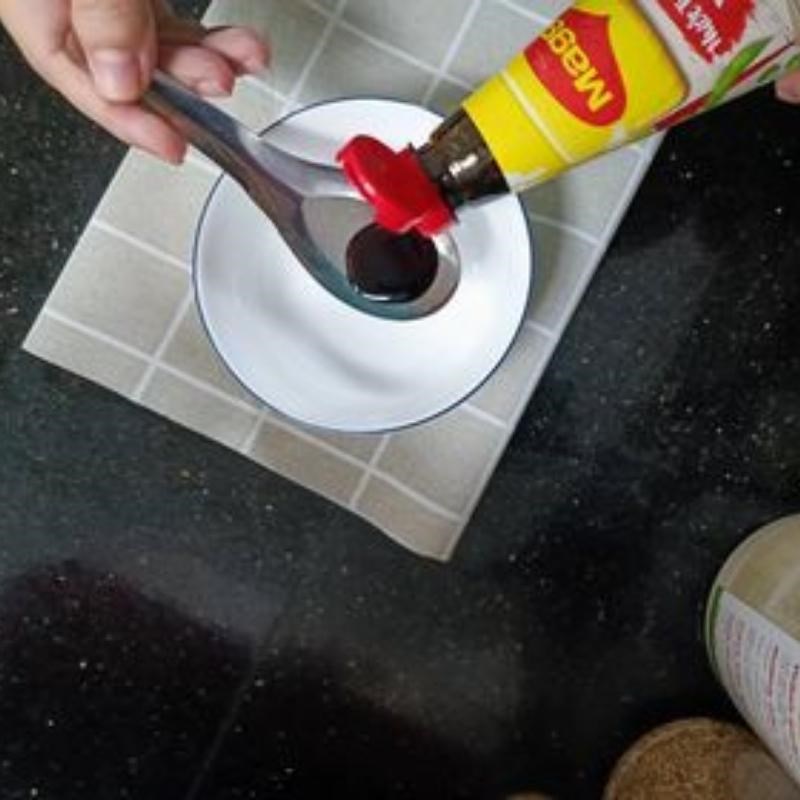 Bước 2 Pha nước sốt trộn bún Bún gạo lứt trộn chay
