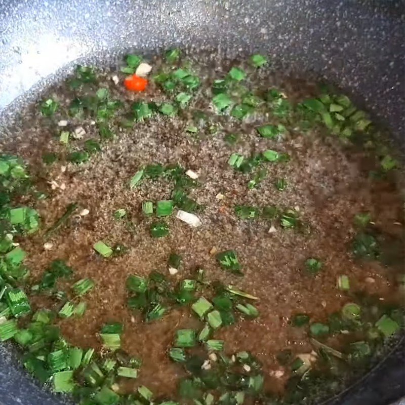 Bước 2 Pha sốt Gỏi ngó sen tôm chay