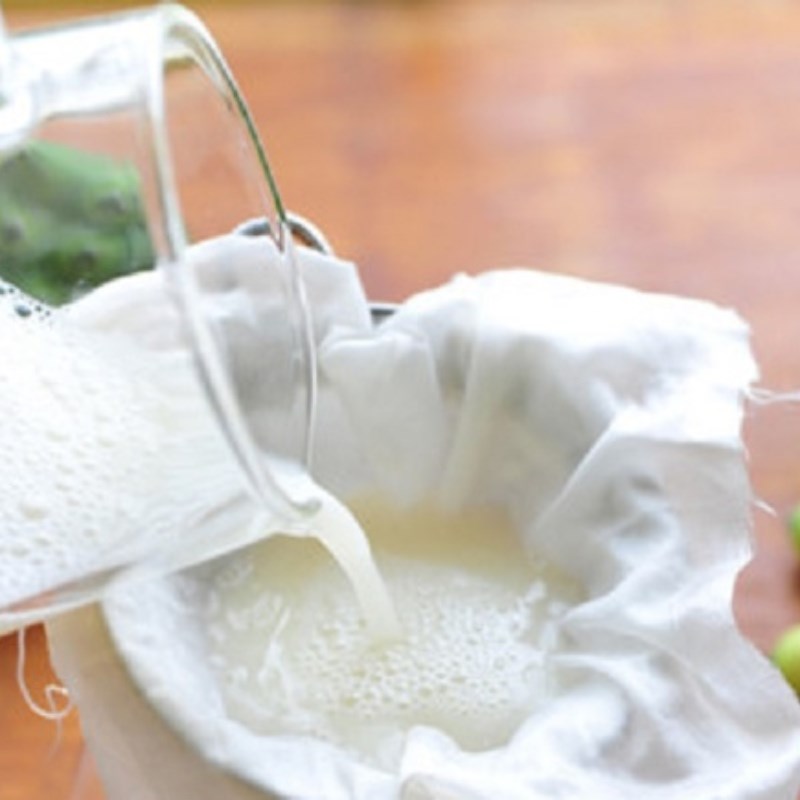Bước 2 Rây lọc hỗn hợp Sữa hạt sen thuần túy