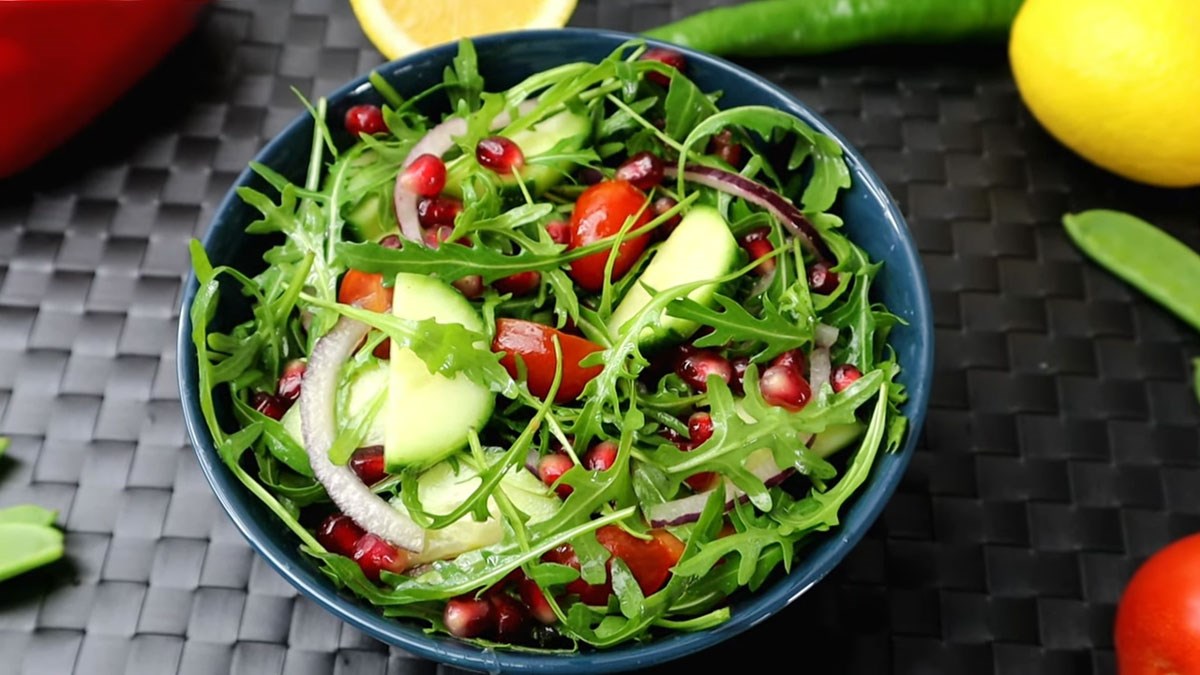 Rocket salad dưa leo lựu
