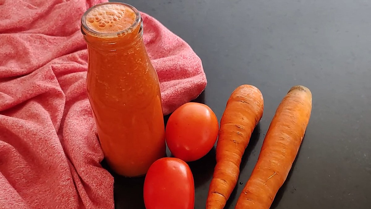 Sinh tố cà chua cà rốt
