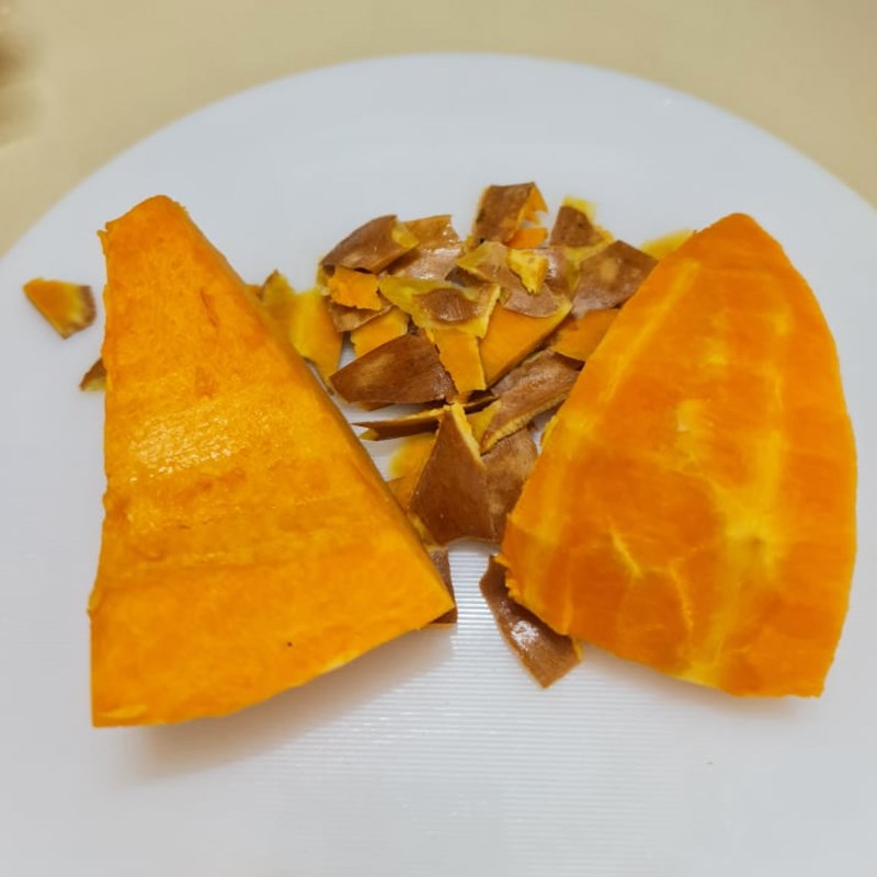 Bước 1 Sơ chế các nguyên liệu Sữa bí đỏ hạt sen