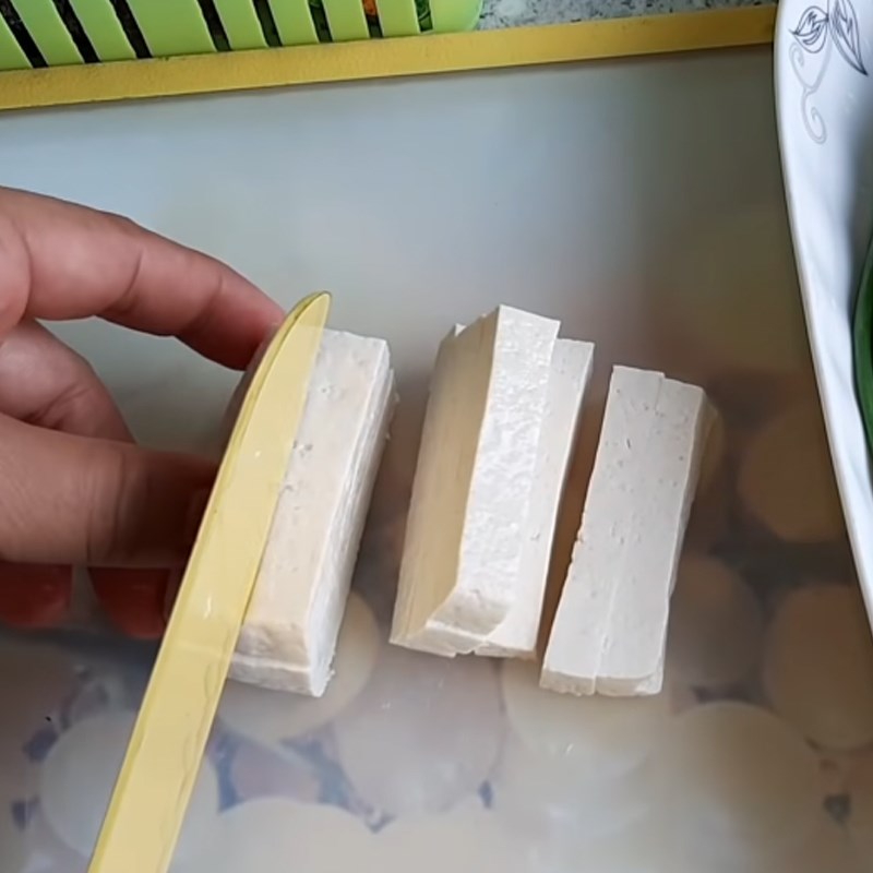 Bước 1 Sơ chế các nguyên liệu Đậu hũ chiên xù rong biển