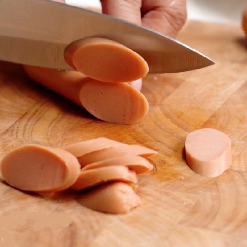 Bước 1 Sơ chế các nguyên liệu Pizza mì gói