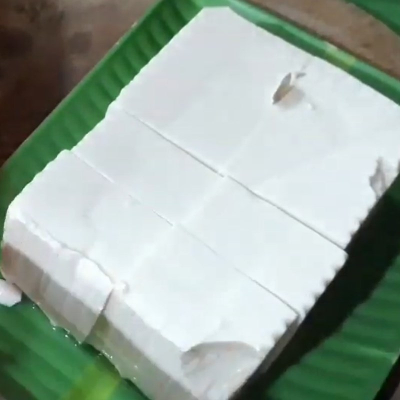 Bước 1 Sơ chế các nguyên liệu Canh rau ngót chay đậu hũ nấm rơm