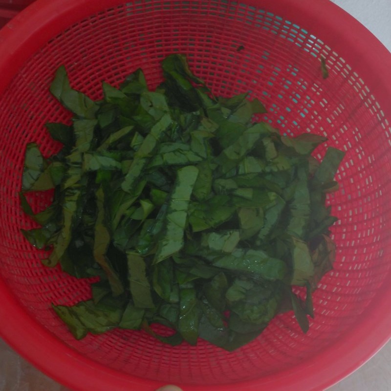 Bước 1 Sơ chế các nguyên liệu Canh mồng tơi đậu hũ