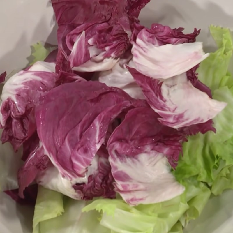 Bước 3 Sơ chế các nguyên liệu còn lại Salad bí đỏ thịt gà nướng