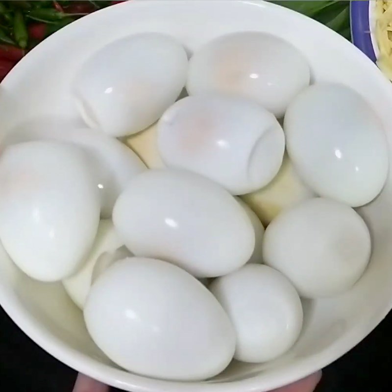 Bước 2 Sơ chế các nguyên liệu khác Bún cua thối - bún mắm cua Gia Lai