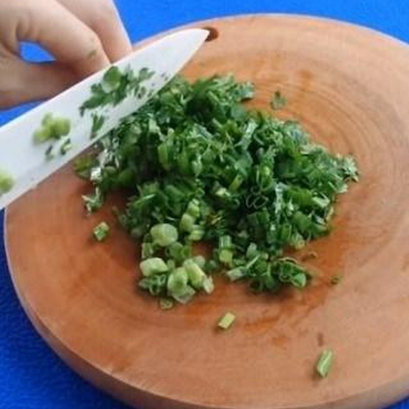 Bước 2 Sơ chế các nguyên liệu khác Nui sườn heo thịt xá xíu