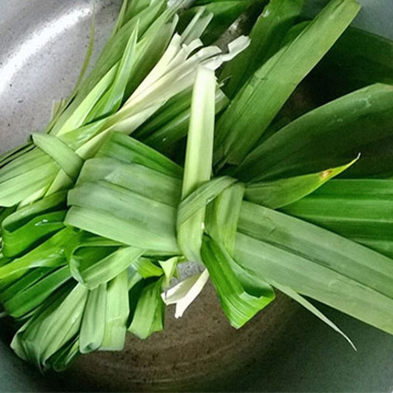 Bước 2 Sơ chế các nguyên liệu khác Chè đậu ngự nha đam