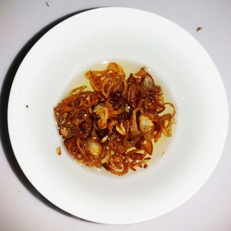 Bước 2 Sơ chế các nguyên liệu khác Gỏi (nộm) đu đủ tai heo