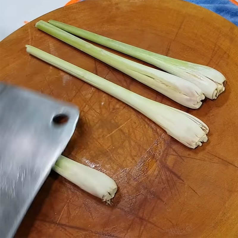 Bước 2 Sơ chế các nguyên liệu khác Lẩu ếch sa tế