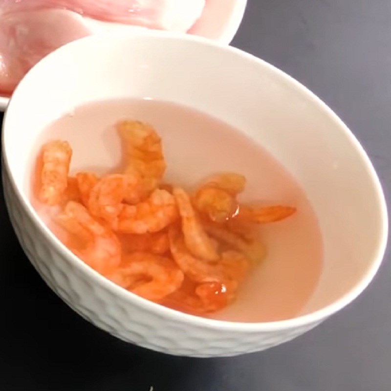 Bước 2 Sơ chế các nguyên liệu khác Cá thu Nhật kho tộ