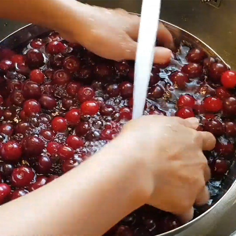 Bước 1 Sơ chế cherry Nước ép cherry rim