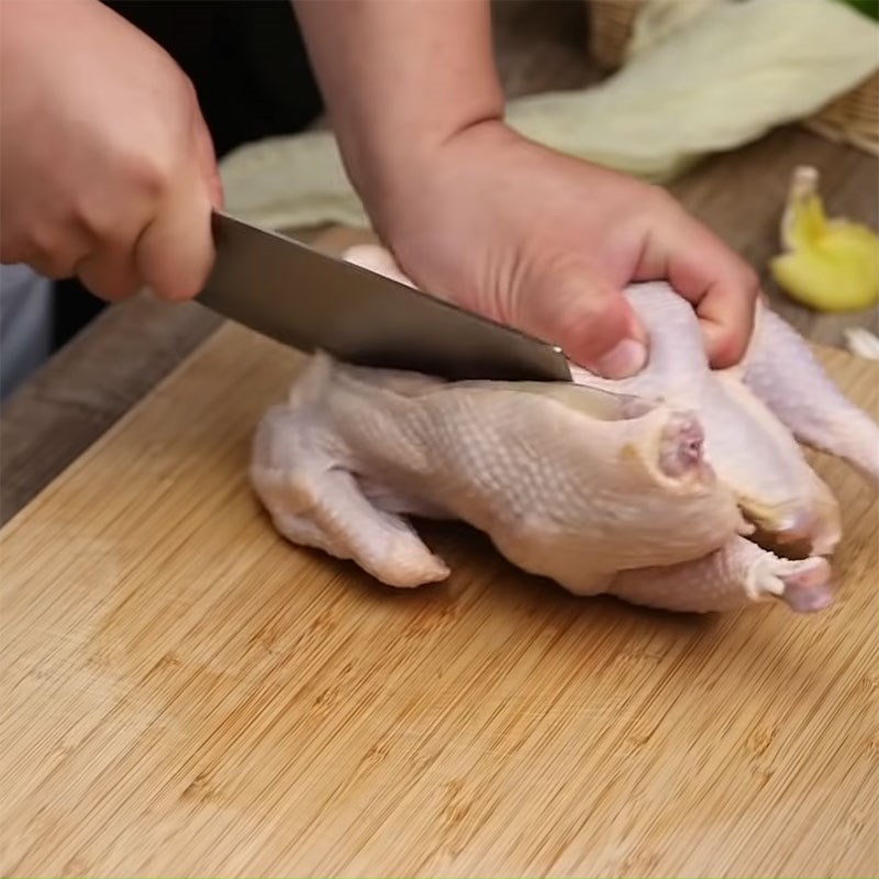 Bước 2 Sơ chế gà Gà nấu bia