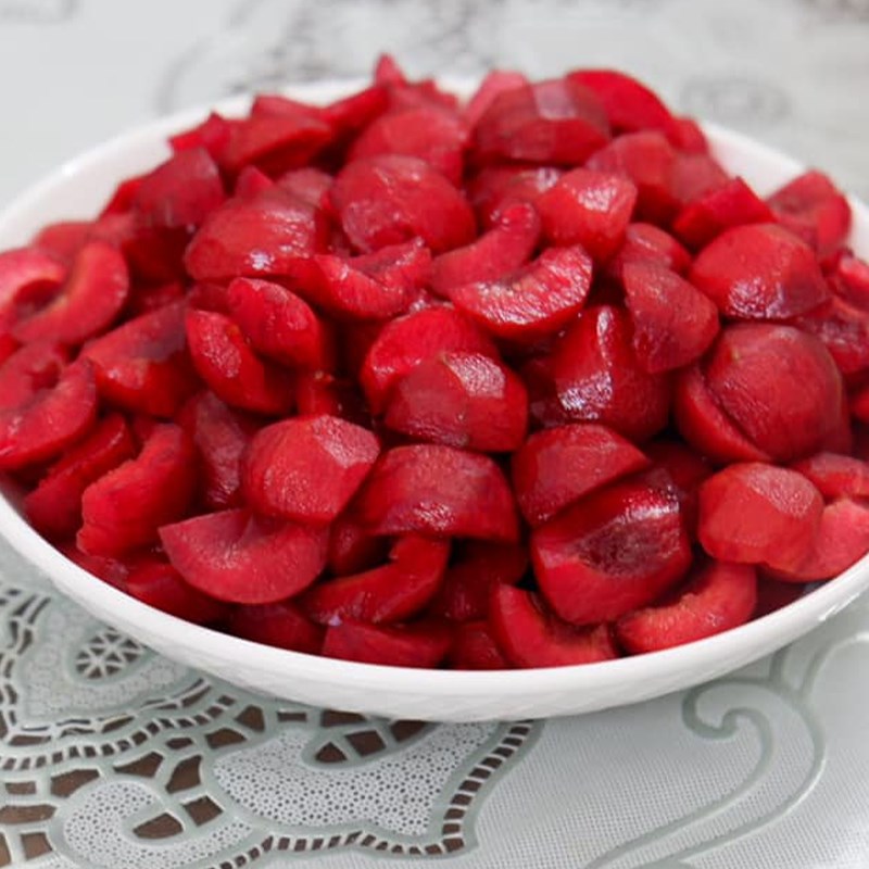 Bước 1 Sơ chế mận Hà Nội Siro mận Hà Nội