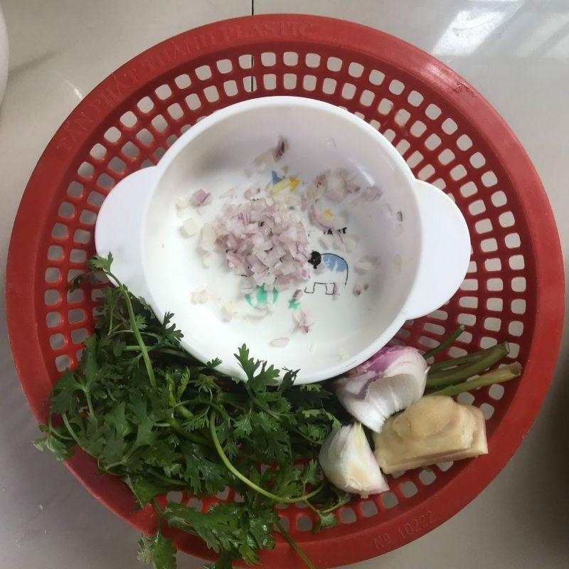 Bước 2 Sơ chế măng và rau củ Vịt nấu măng tươi