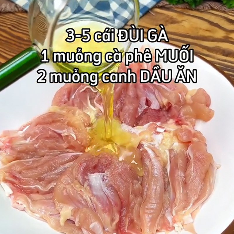 Bước 1 Sơ chế nguyên liệu Gà sốt chanh dây (Công thức được chia sẻ từ TikTok Cách Nấu Ngon cùng Cách Nấu Ngon)