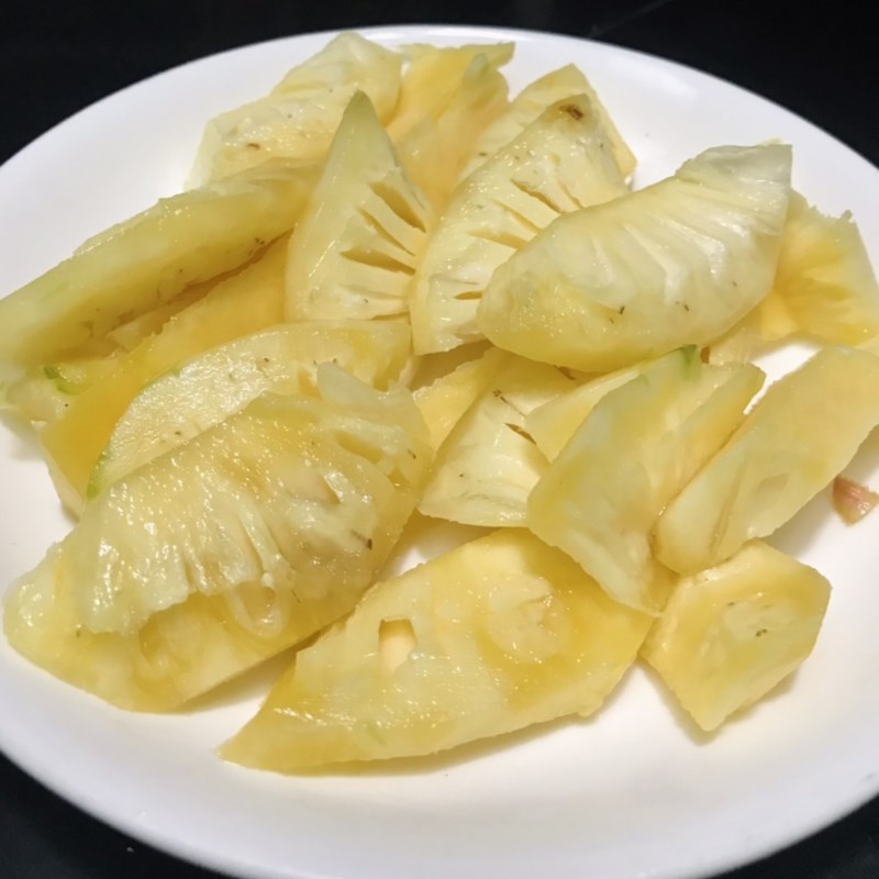 Bước 1 Sơ chế nguyên liệu Nước ép dứa