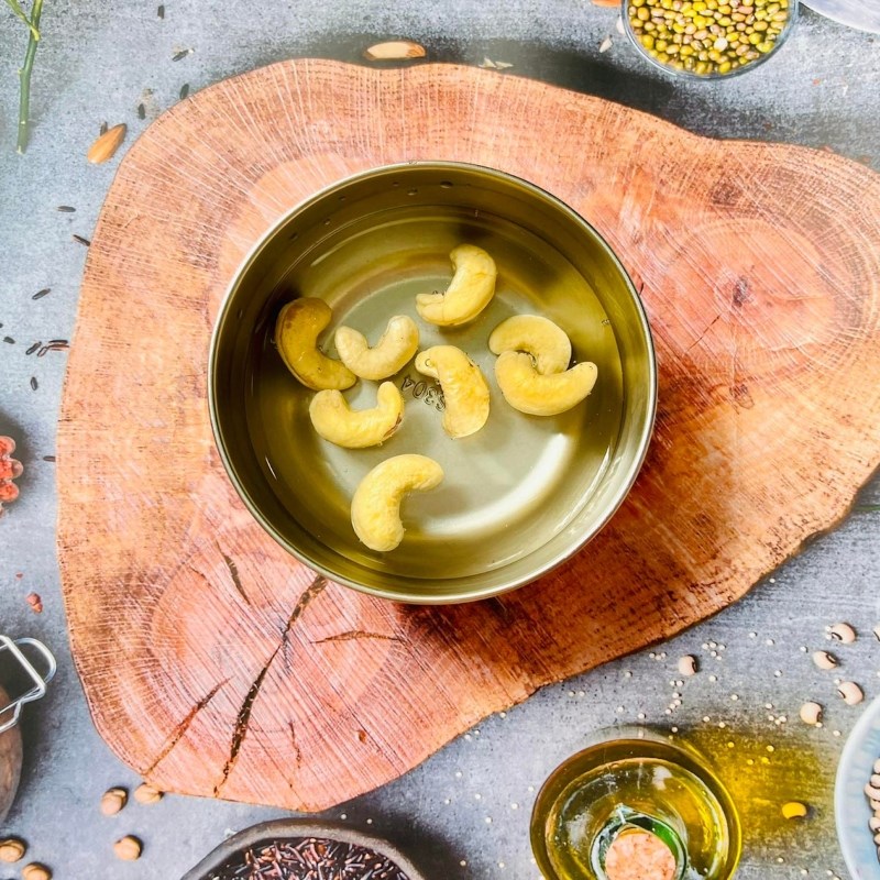 Bước 1 Sơ chế nguyên liệu Sữa hạt điều cacao yến mạch (Công thức được chia sẻ từ người dùng)