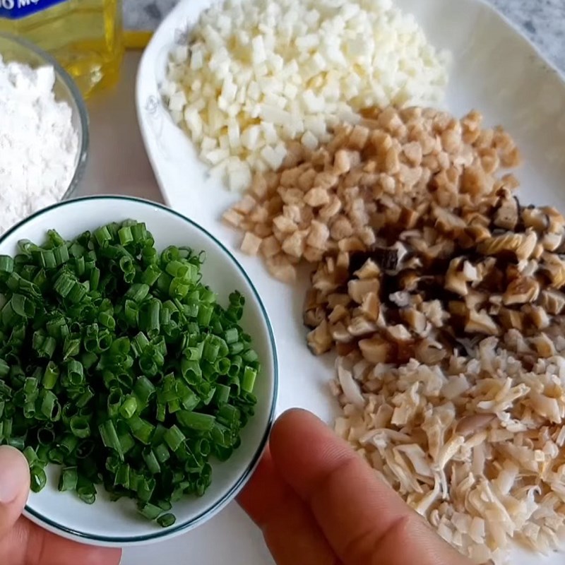 Bước 1 Sơ chế nguyên liệu Bánh gối chay